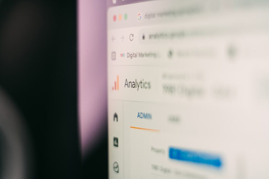 Tela de buscador com interface de inteligência artificial exibindo resultados de pesquisa